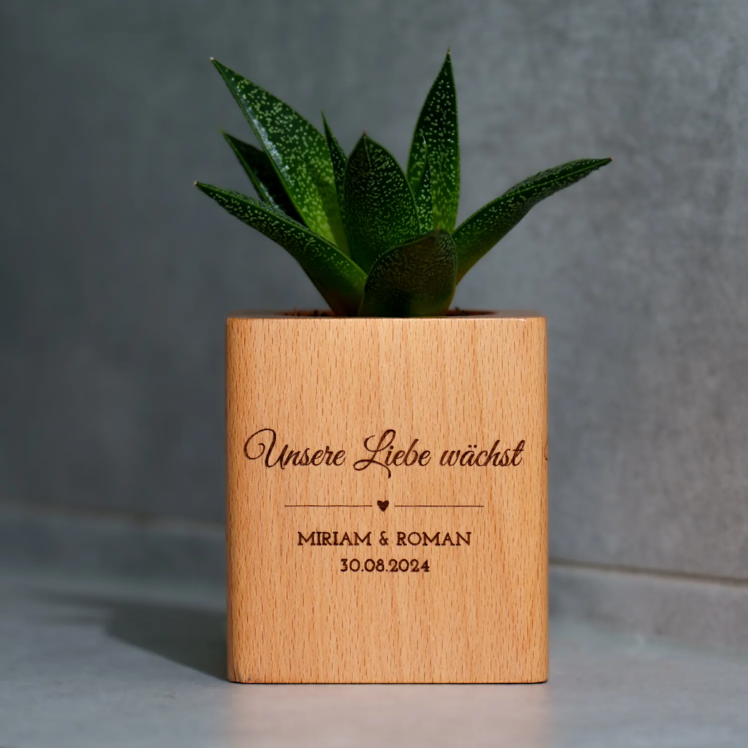 Hochzeit | Personalisierter Holzblumentopf