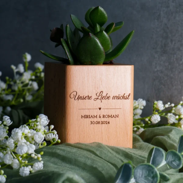 Hochzeit | Personalisierter Holzblumentopf – Bild 4