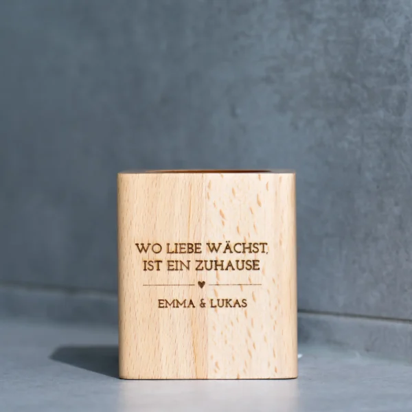 Zum Einzug | Personalisierter Holzblumentopf als Einzugsgeschenk – Bild 3