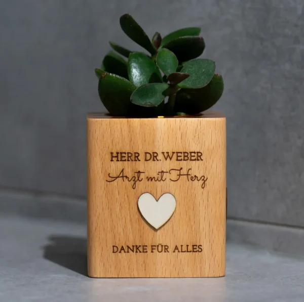 Für Ärzte | Personalisierter Holzblumentopf – Bild 3